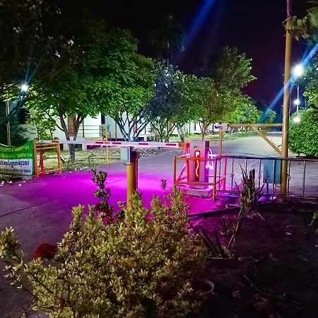 โรงเกลือรีสอร์ท 亚兰 外观 照片