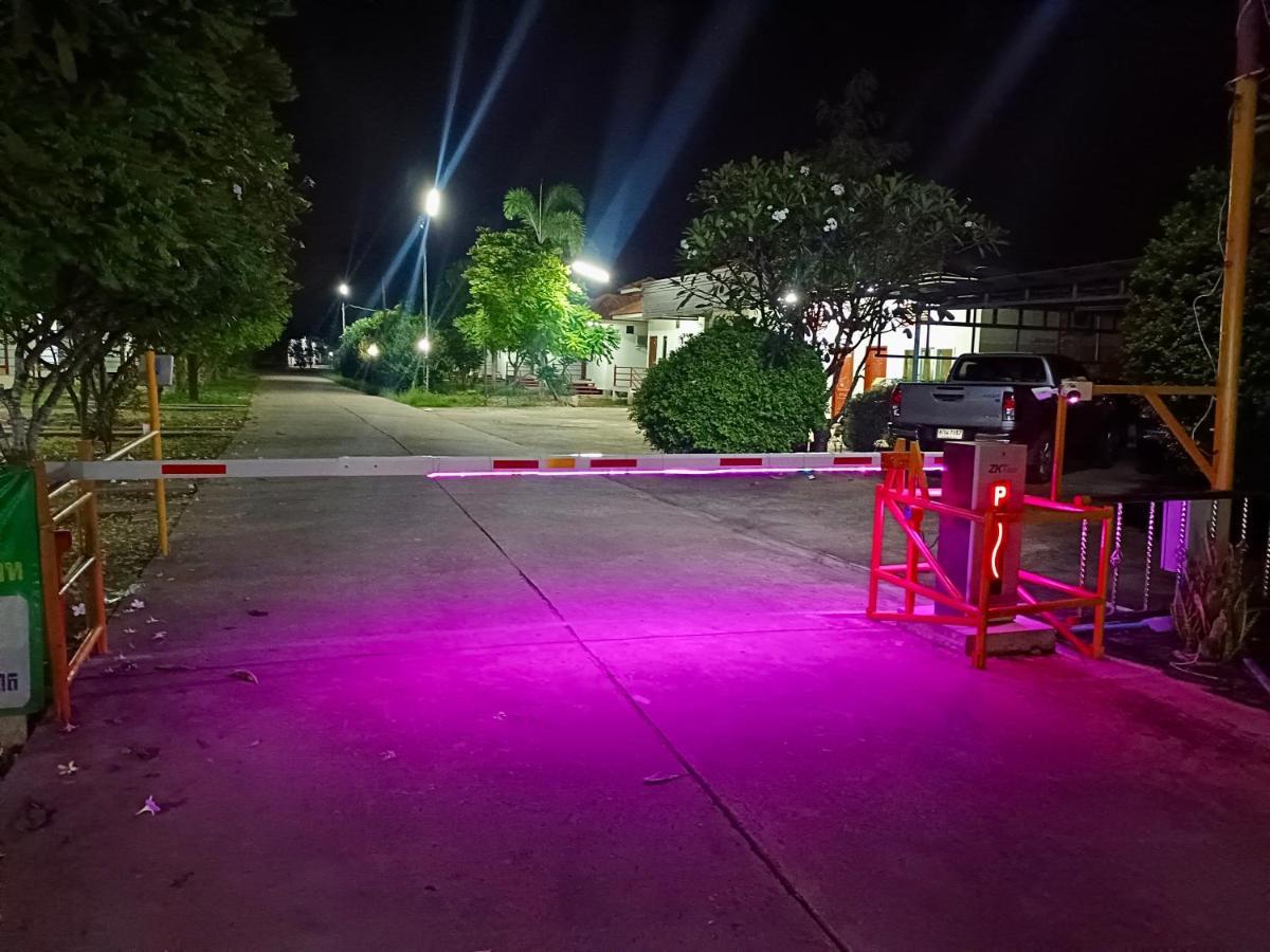 โรงเกลือรีสอร์ท 亚兰 外观 照片